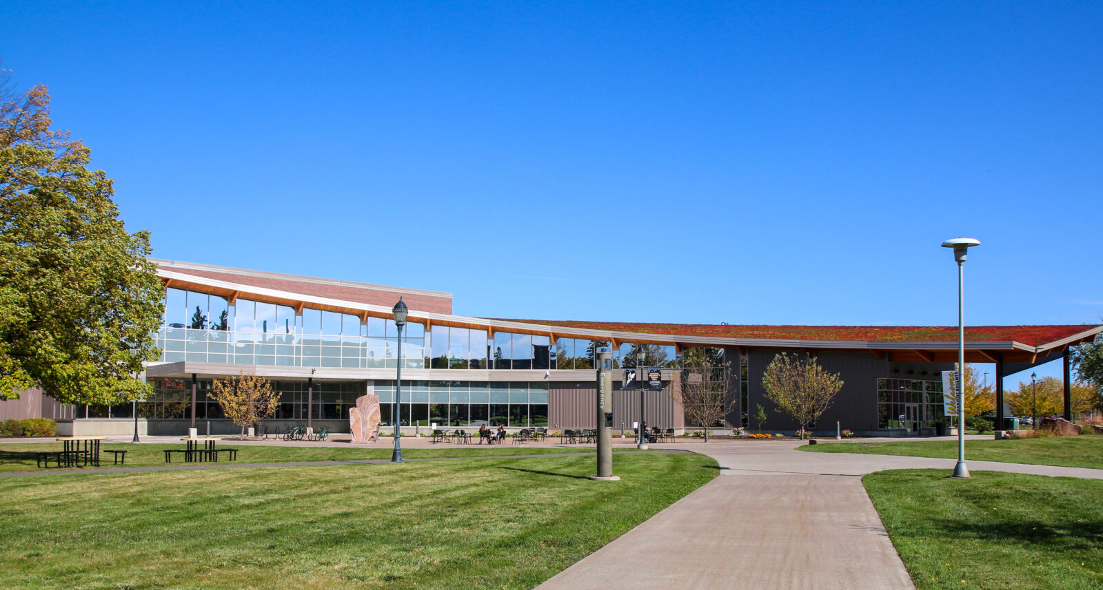 Yellowjacket Union - UW Superior