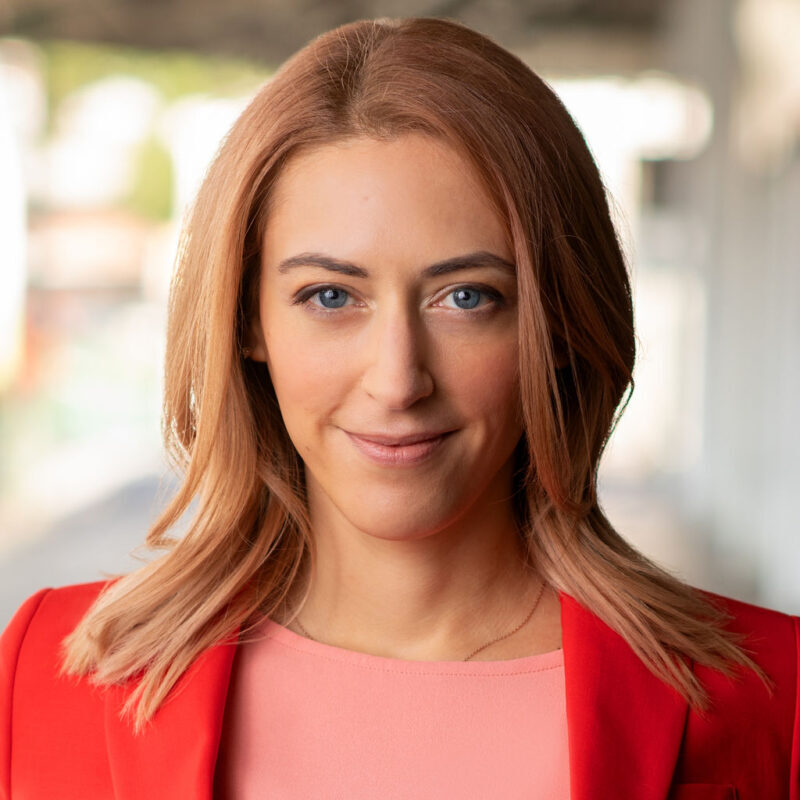 Portrait of Kelly McGonigal.